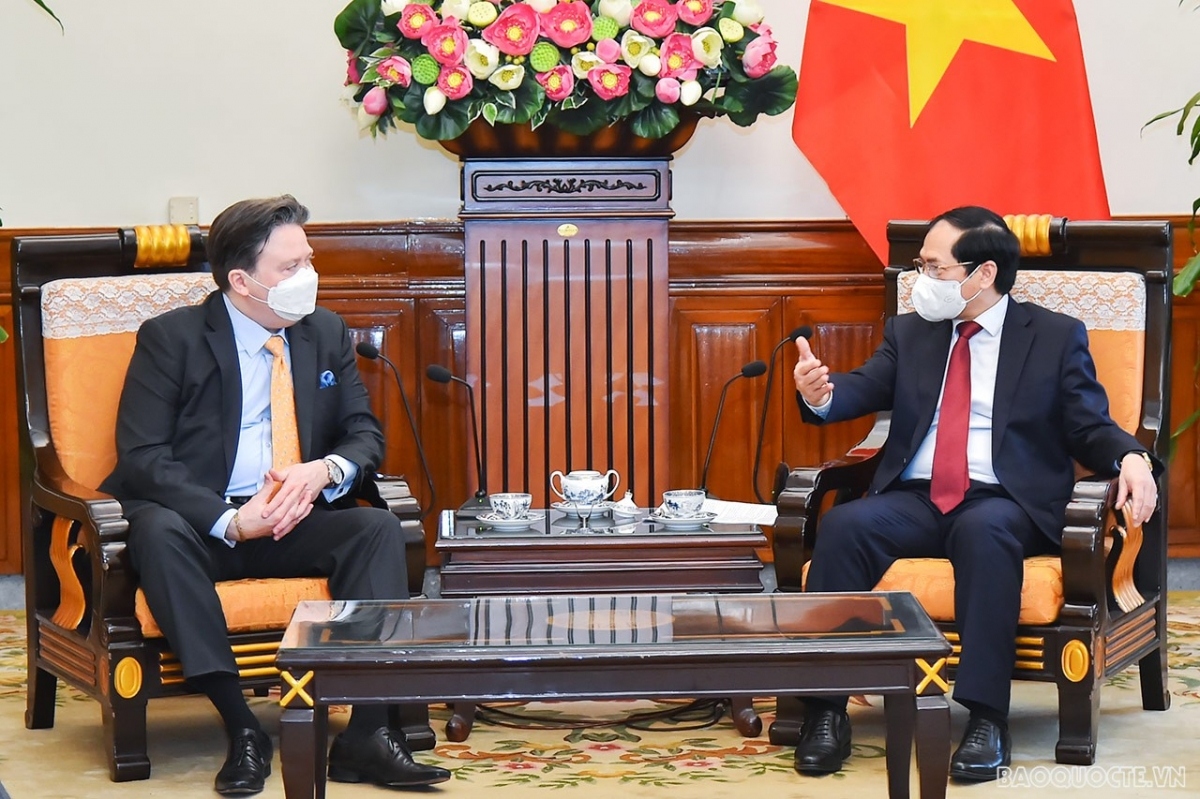 Bộ trưởng Ngoại giao, Công an tiếp tân Đại sứ Hoa Kỳ tại Việt Nam