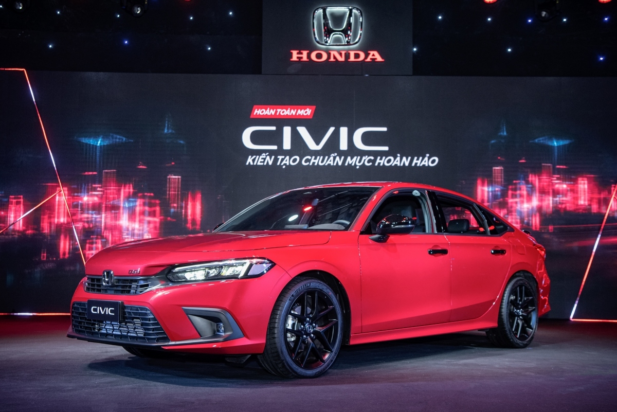 Giá bán cao nhất phân khúc, Honda Civic 2022 có thực sự đáng mua?