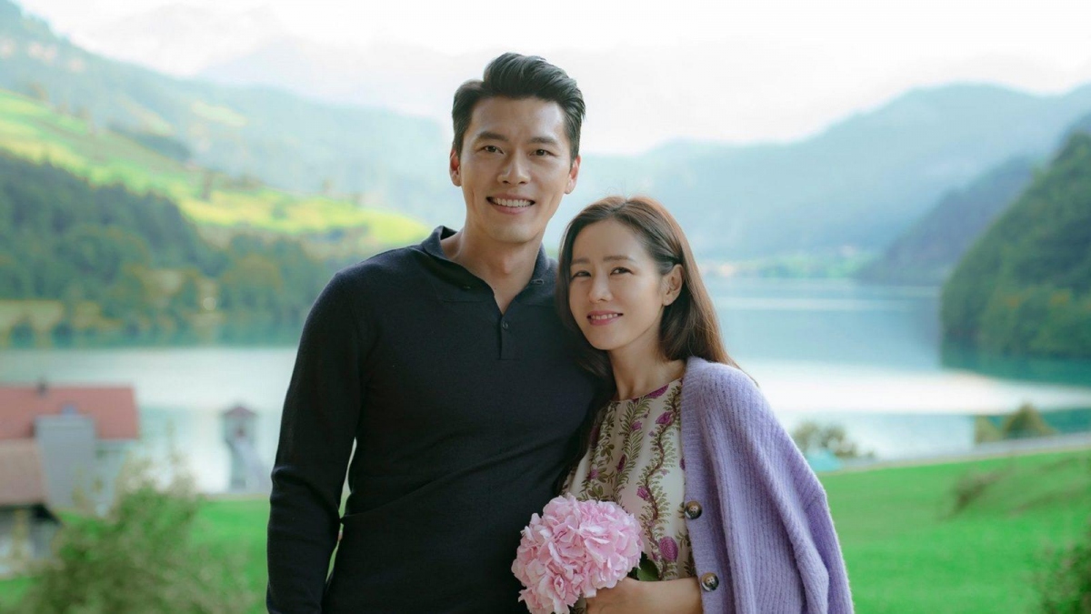 Hé lộ thiệp cưới của Hyun Bin và Son Ye Jin