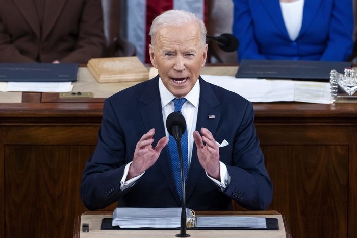 Tổng thống Biden kêu gọi "ngừng coi Covid-19 là ranh giới chia rẽ đảng phái"