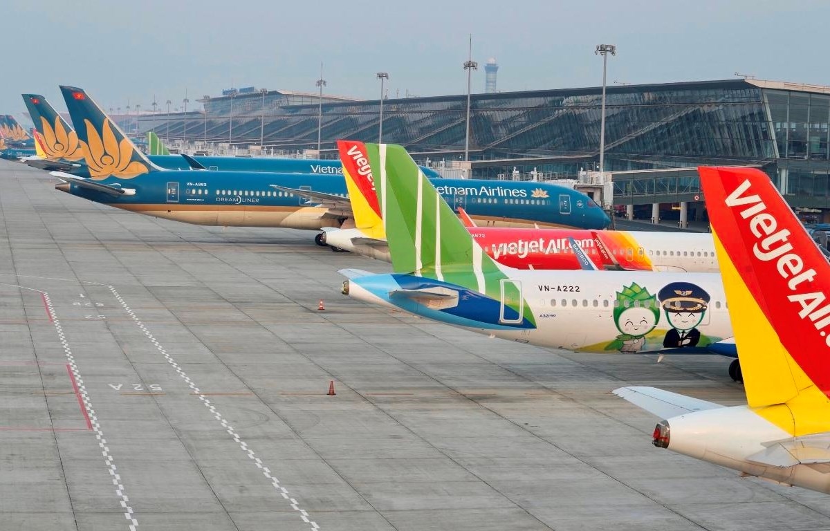 Vietnam Airlines đề xuất được miễn thuế môi trường, tăng trần giá vé máy bay