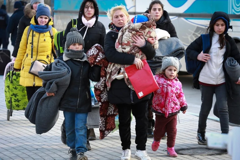 Dòng người tị nạn từ Ukraine đặt ra thách thức cho châu Âu