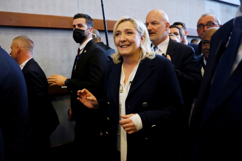 Ứng cử viên Tổng thống Pháp Marine Le Pen: Cấp vũ khí cho Ukraine giống như tham chiến