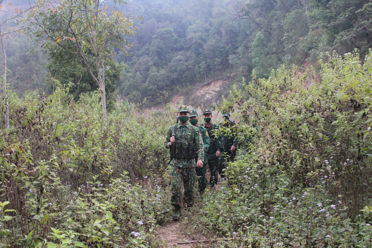 Sơn La: Tuyên dương chiến sĩ quân hàm xanh trên tuyến đầu biên giới