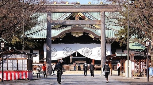Thủ tướng Nhật Bản gửi lễ viếng Đền Yasukuni, Hàn Quốc phản ứng