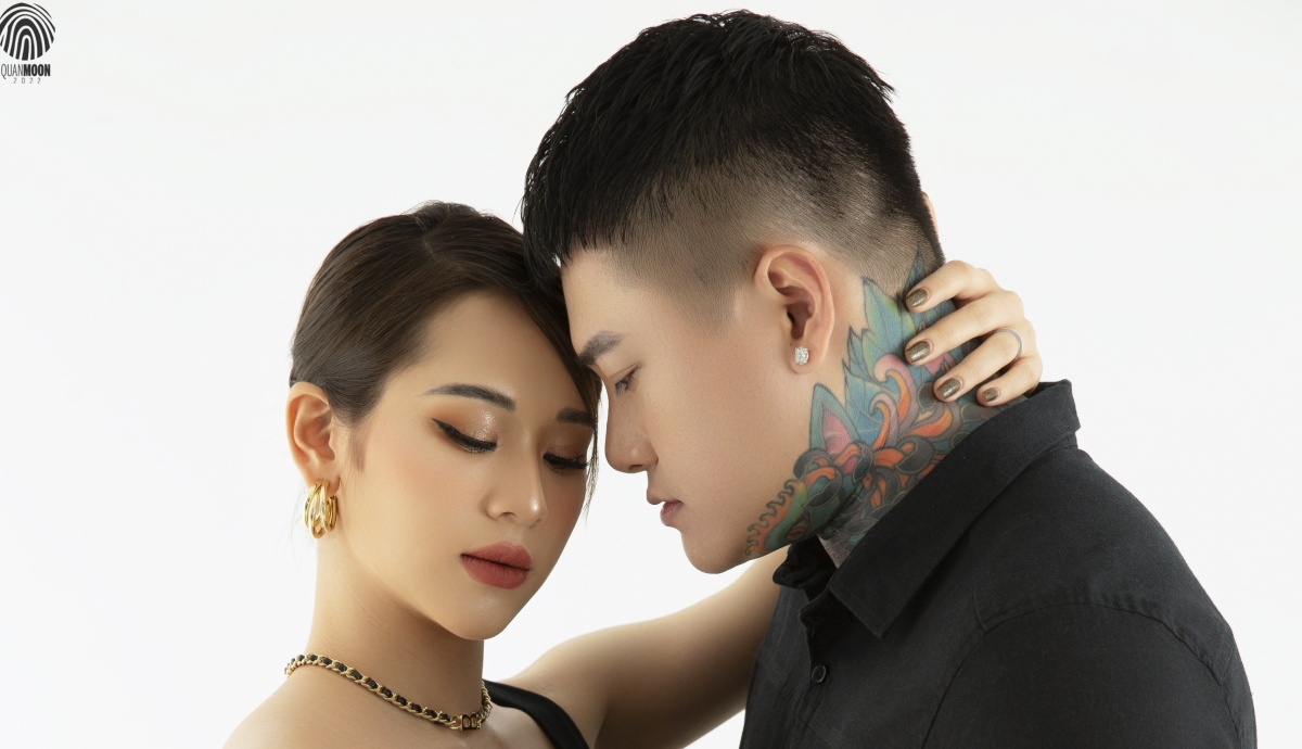Bộ ảnh bầu "ngọt lịm tim" của cặp đôi Vũ Duy Khánh - Phương Anh