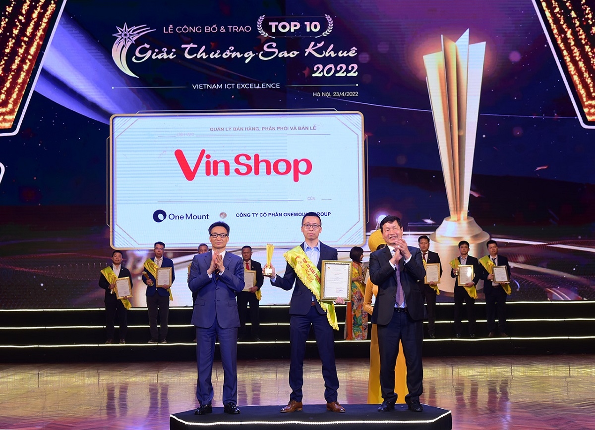 Vì sao VinShop được vinh danh Top 10 Sao Khuê 2022 danh giá?