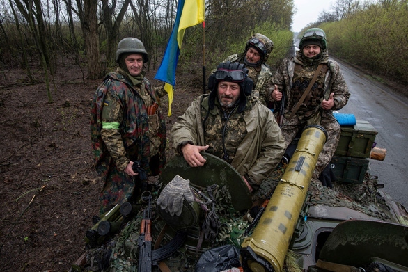 Thế trận của Nga và Ukraine trong cuộc chiến khốc liệt tại Donbass