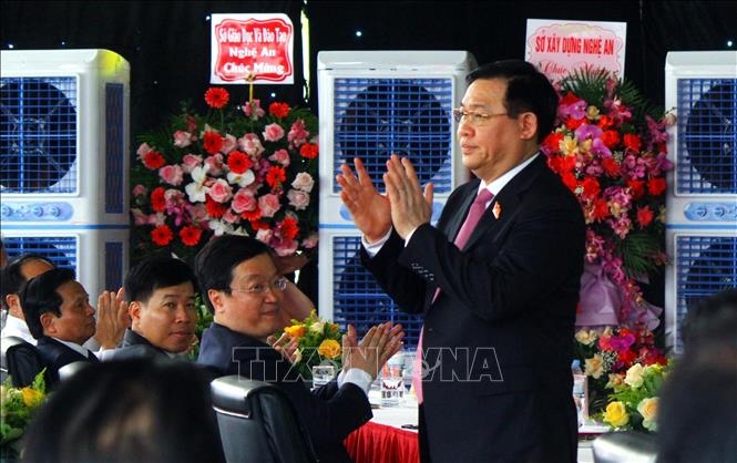 Chủ tịch Quốc hội Vương Đình Huệ dự Lễ công bố huyện Nghi Lộc đạt chuẩn nông thôn mới
