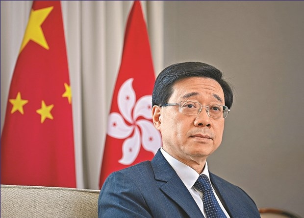 Tổng Thư ký chính quyền Hong Kong tuyên bố tranh cử vị trí trưởng đặc khu