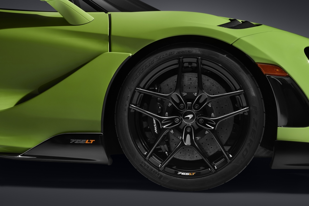 mclaren_765lt_spider_39.jpg