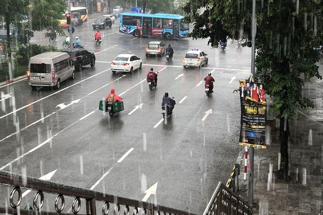 Thời tiết 30/4 - 2/5: Bắc Bộ có mưa vừa, mưa to và dông