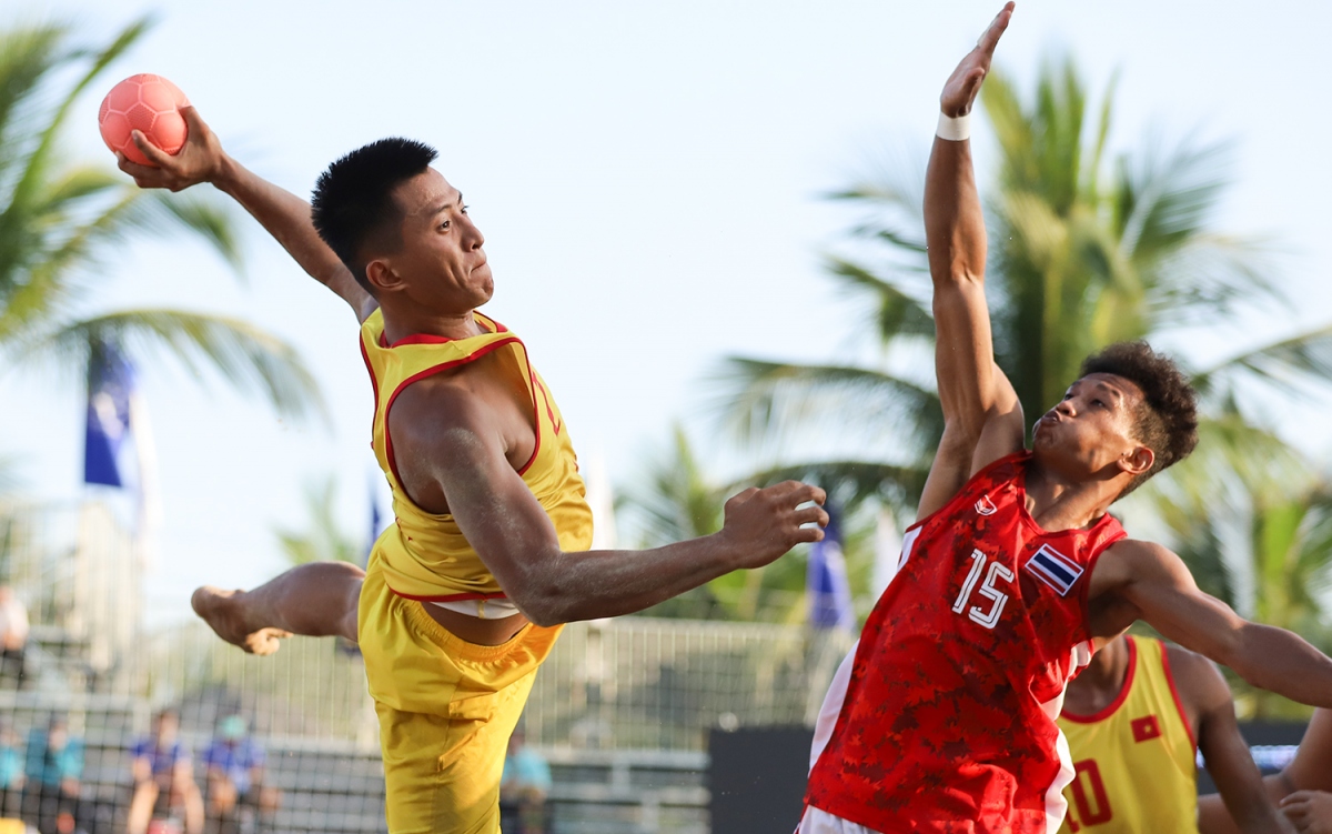 SEA Games 31: Bóng ném bãi biển nam Việt Nam giành HCV với thành tích bất bại