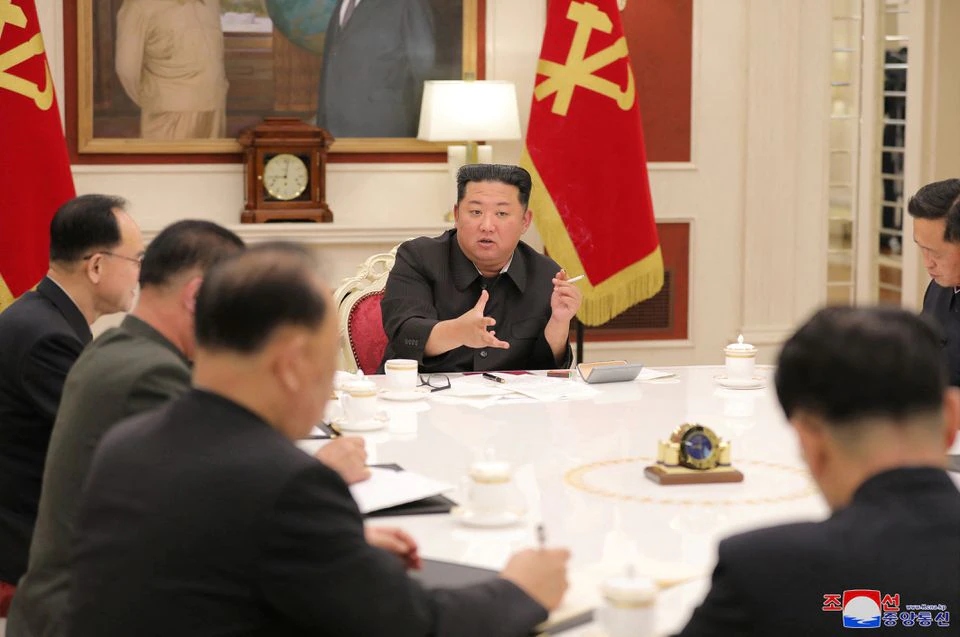 Nhà lãnh đạo Triều Tiên nói quan chức chống dịch còn "non kém"