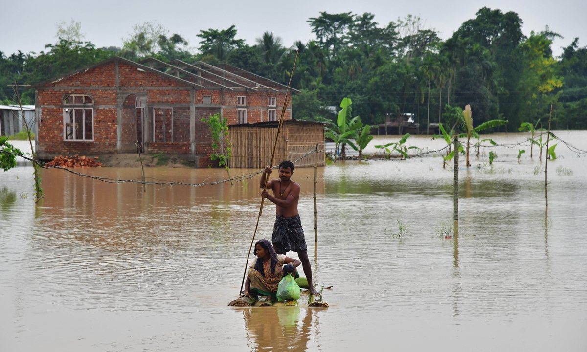 Mưa lũ nghiêm trọng tại Ấn Độ và Bangladesh, gần 60 người thiệt mạng