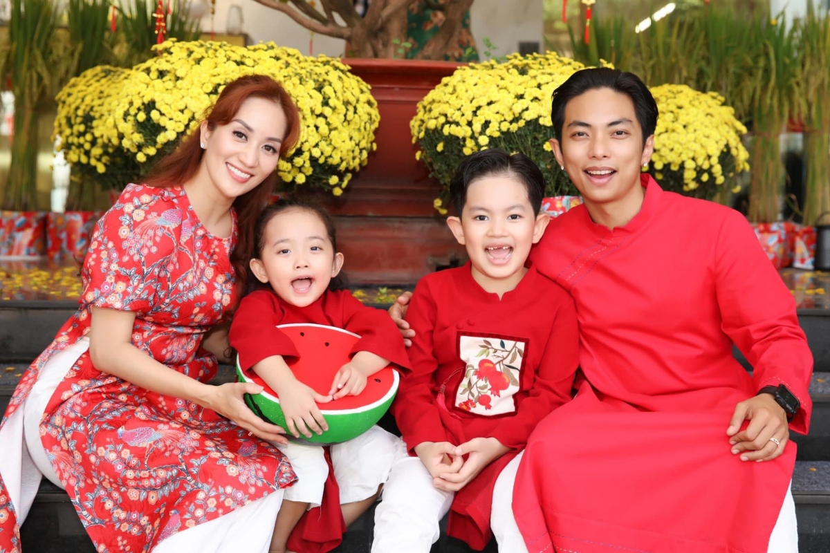 Chuyện showbiz: Phan Hiển xác nhận sẽ tổ chức hôn lễ với Khánh Thi vào cuối năm nay