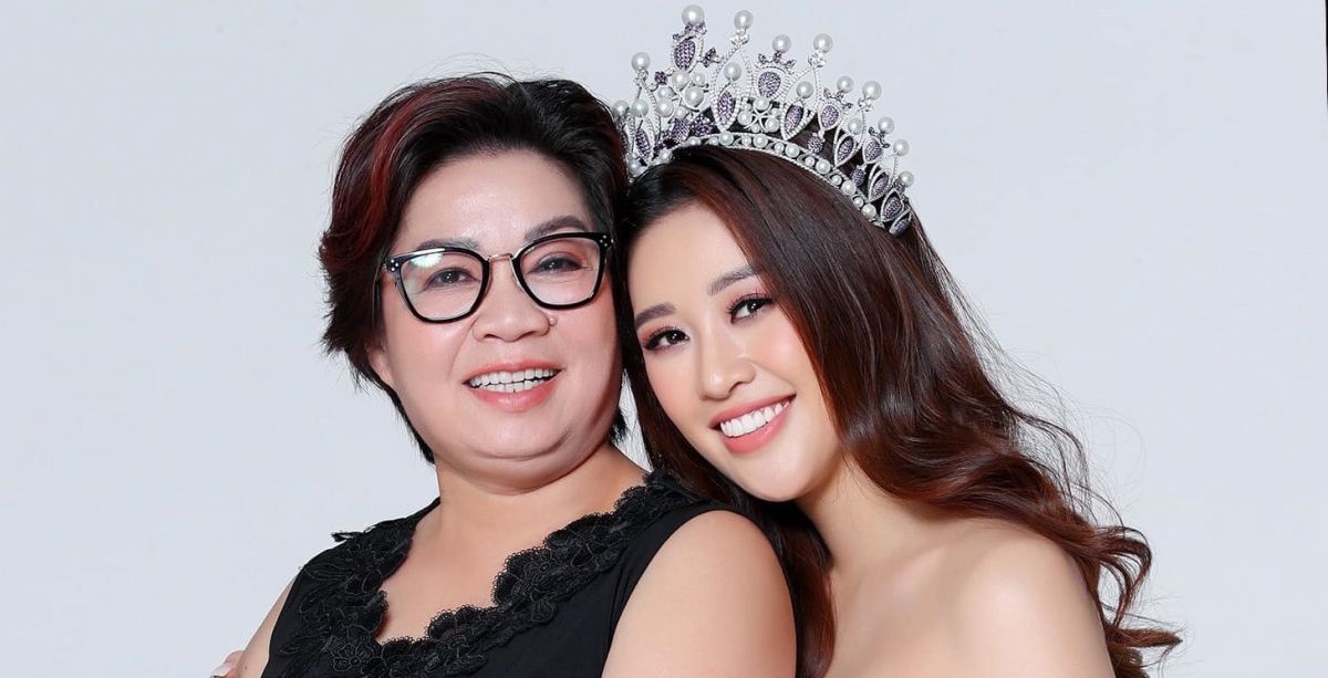Khánh Vân, Kim Duyên chia sẻ xúc động nhân "Ngày của mẹ"
