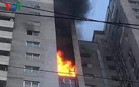 Cháy nổ ở chung cư: Xe thang vẫn "bó tay" với các tòa trên 15 tầng