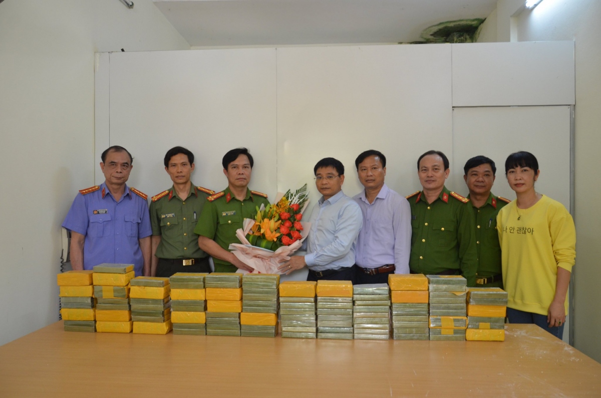 Triệt phá đường dây ma túy "khủng" từ Lào về Điện Biên, thu giữ 115 bánh heroin