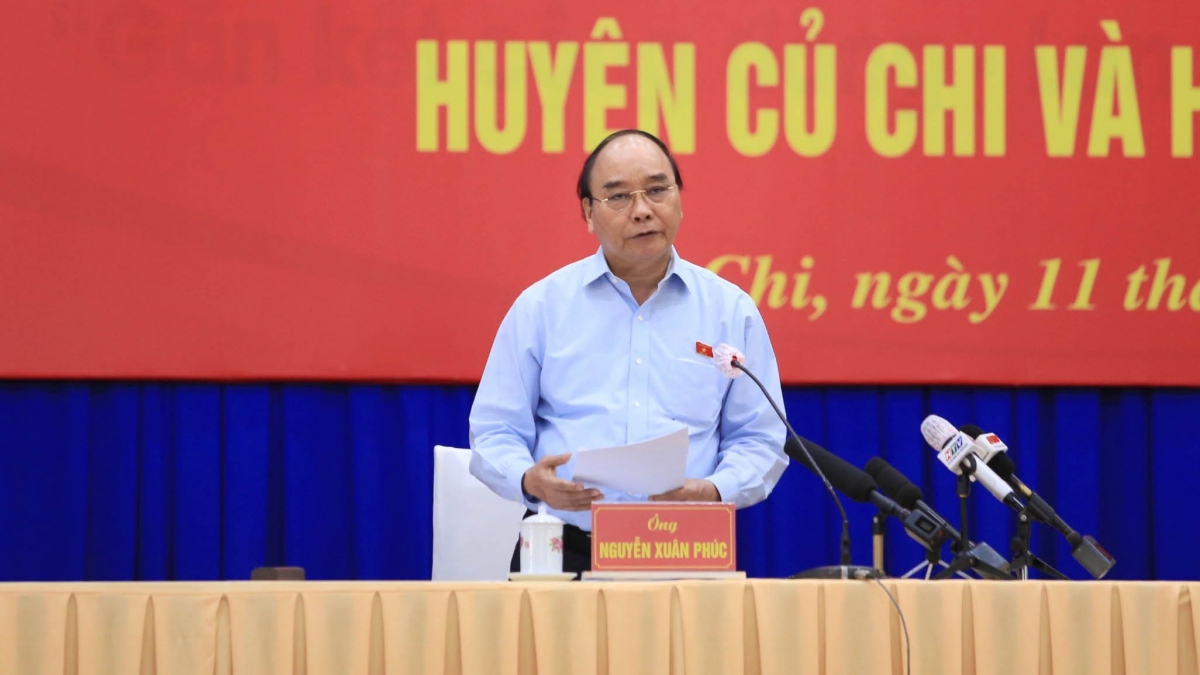 Chủ tịch nước Nguyễn Xuân Phúc tiếp xúc cử tri huyện Củ Chi và Hóc Môn
