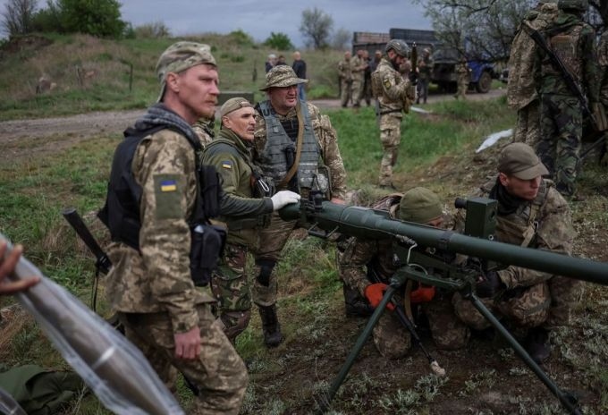 Ukraine thay thế chỉ huy Lực lượng Phòng vệ Lãnh thổ khi xung đột với Nga leo thang