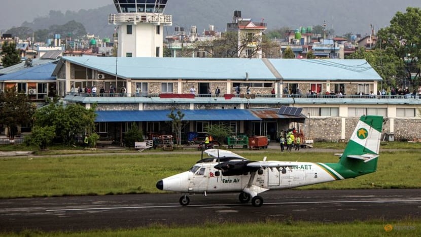 Đã xác định được vị trí rơi máy bay chở 22 người ở Nepal