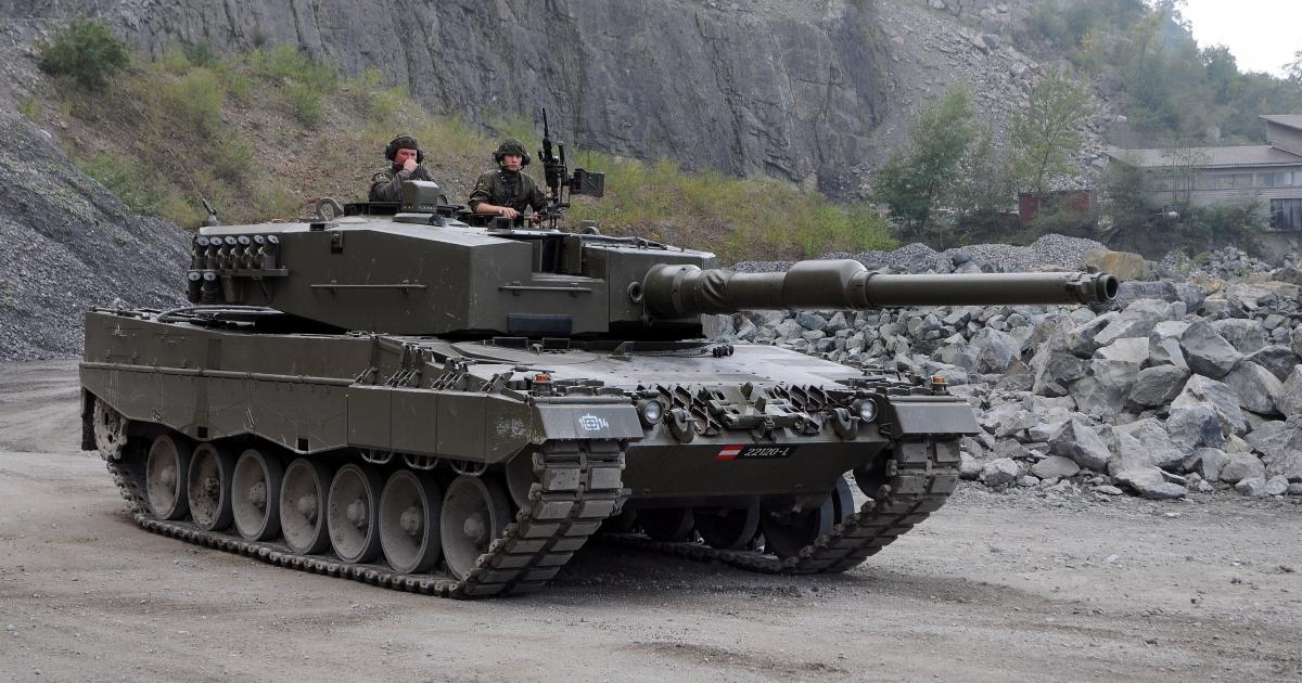 Séc sẽ nhận 15 xe tăng cũ và đàm phán mua thêm 50 xe tăng mới từ Đức