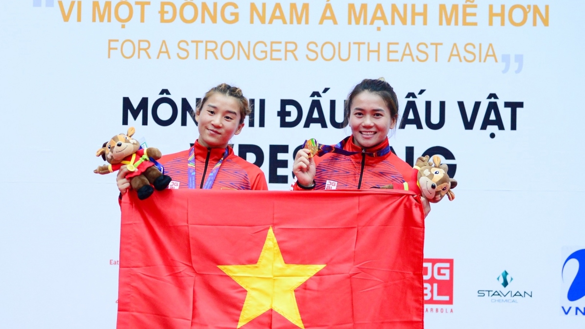 Việt Nam có 2 chị em ruột cùng giành HCV SEA Games 31 trong một ngày