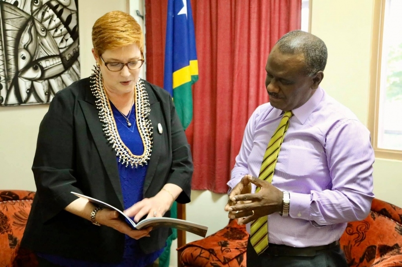 Ngoại trưởng Australia gặp Ngoại trưởng Solomon tìm giải pháp giảm căng thẳng