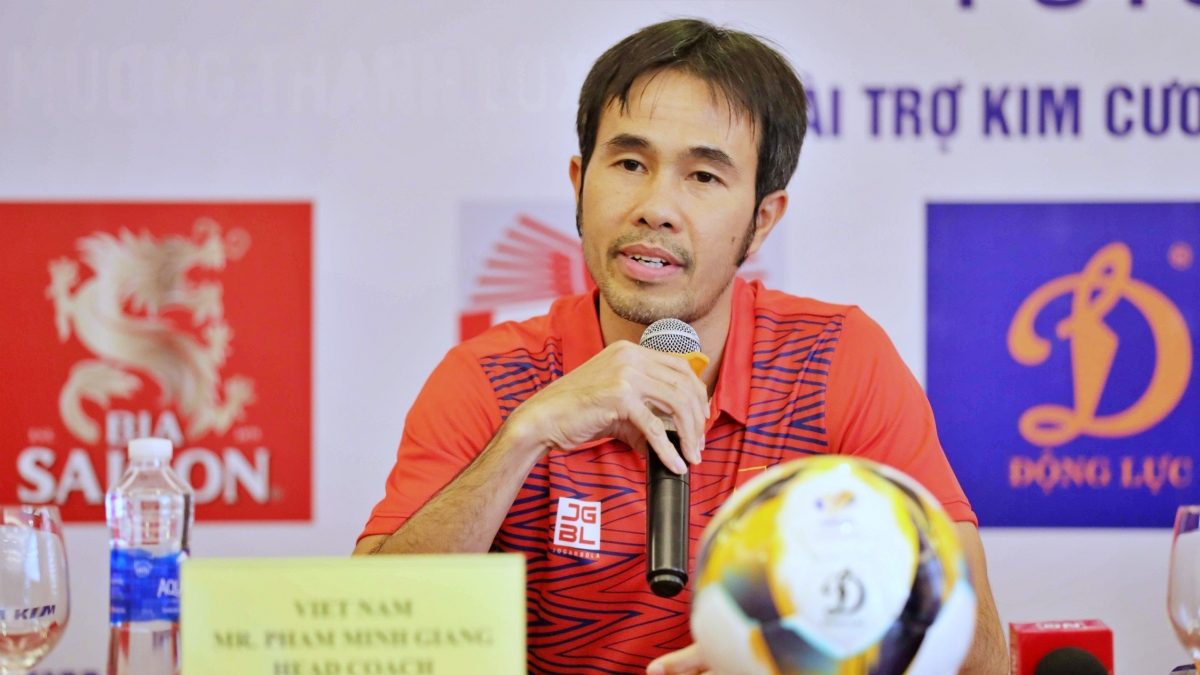 HLV Phạm Minh Giang tự tin về mục tiêu giành HCV của ĐT Futsal Việt Nam