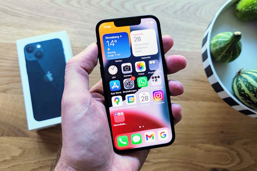 iPhone tăng lên mức 6.000 USD nếu Apple không ngừng tăng giá