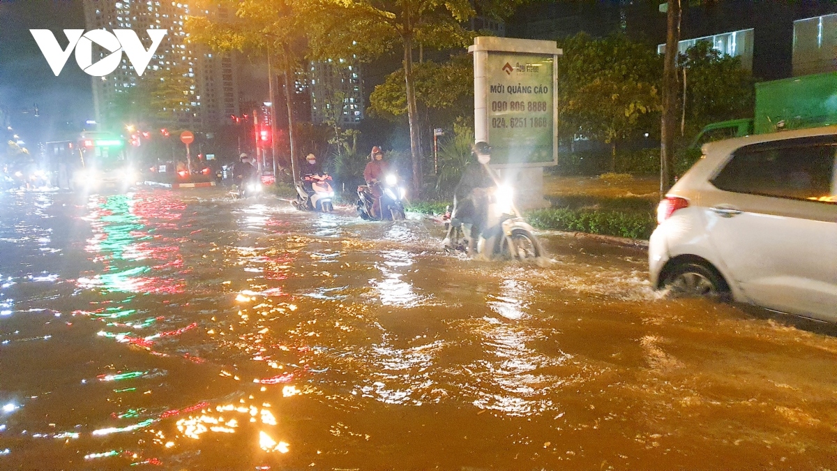 Mưa lớn trong 2 ngày qua gây nhiều thiệt hại cho nhiều tỉnh, thành