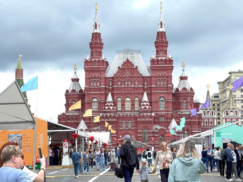 Lễ hội sách "Quảng trường Đỏ” lần thứ 8 tại thủ đô Moscow, Nga