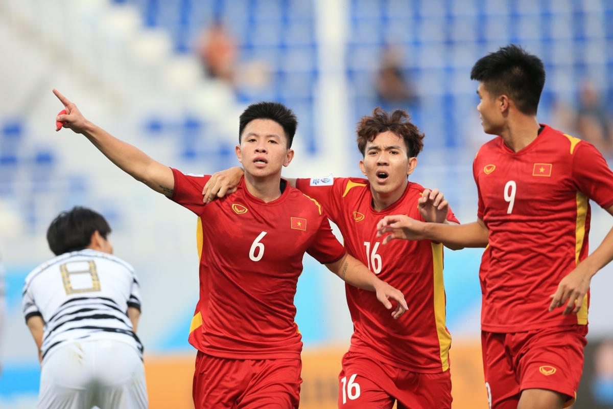Bảng xếp hạng U23 châu Á 2022 mới nhất: Căng như dây đàn