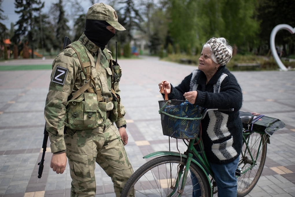 Nga bắt đầu cấp hộ chiếu cho người dân Ukraine ở Melitopol và Kherson