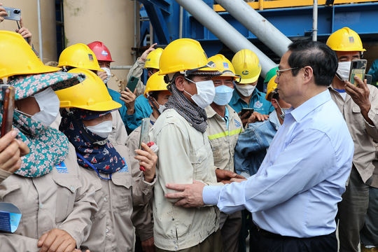 Sáng nay, Thủ tướng Phạm Minh Chính đối thoại trực tiếp với công nhân 