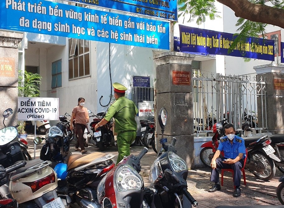 Khám xét CDC Khánh Hòa, chặn các giao dịch nhà đất của lãnh đạo đơn vị