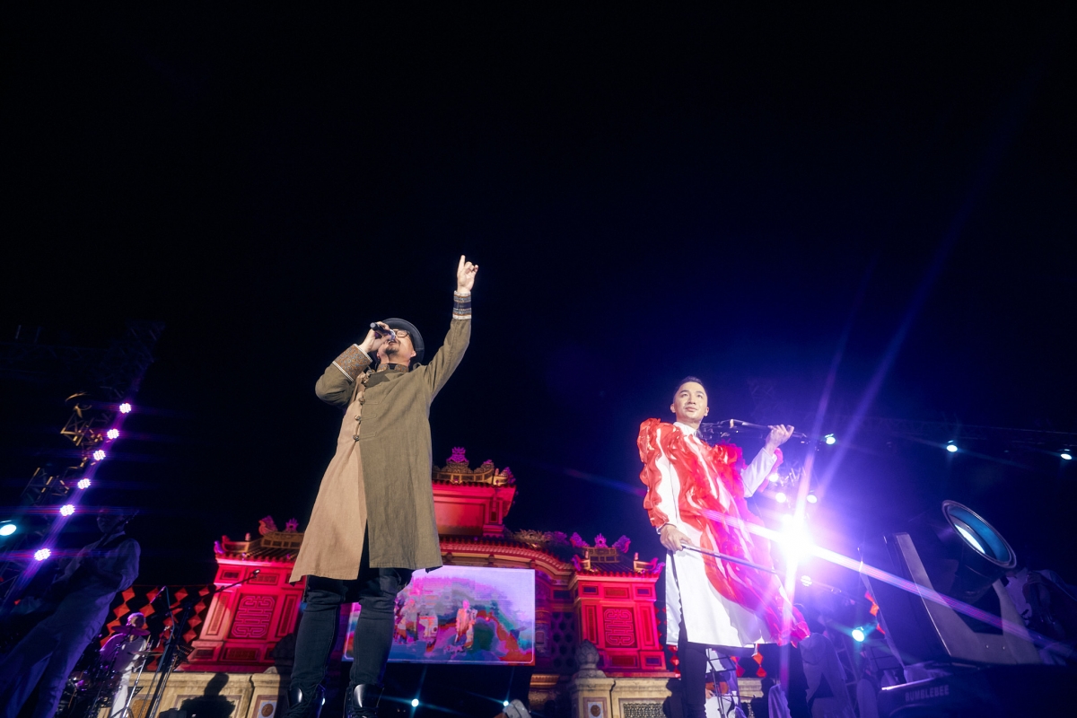 Hoàng Rob, Hà Lê khoác áo mới cho nhạc Trịnh trong live concert ở Festival Huế