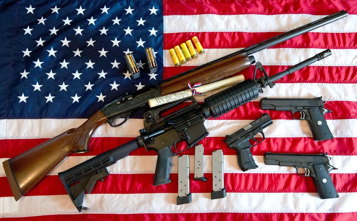 Lưỡng viện Quốc hội Mỹ bàn về siết chặt kiểm soát súng đạn