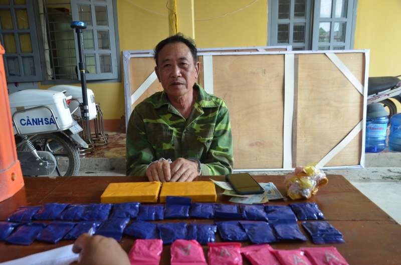 Liên tiếp bắt 2 đối tượng, thu 2 bánh heroin, 6.000 viên ma túy tổng hợp tại Điện Biên