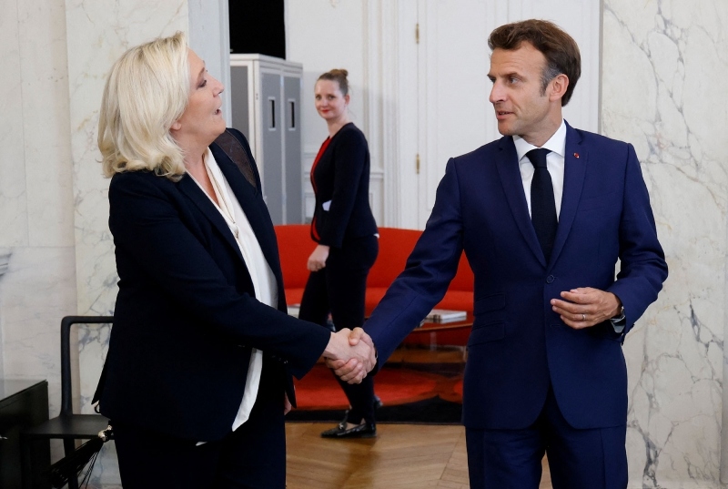 Tổng thống Pháp Macron tiếp tục tham vấn các đảng để phá thế bế tắc chính trị