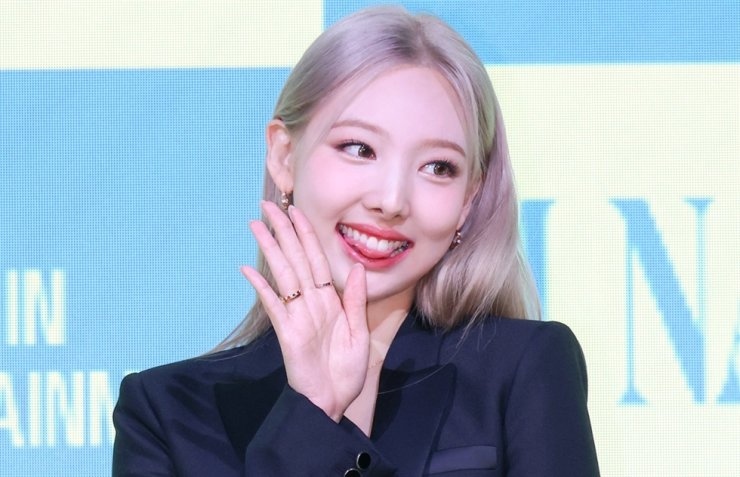 Nayeon (TWICE) tiết lộ áp lực khi ra mắt solo sau 7 năm