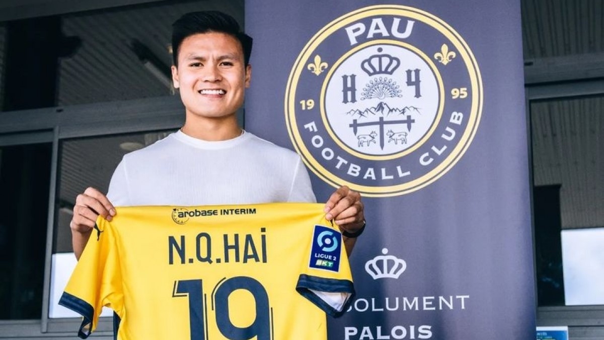 Người hâm mộ Việt Nam "đổ bộ" fanpage của Pau FC sau khi Quang Hải ra mắt