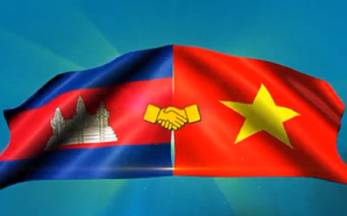 Lãnh đạo Cấp cao hai Đảng Việt Nam-Campuchia trao đổi thư mừng