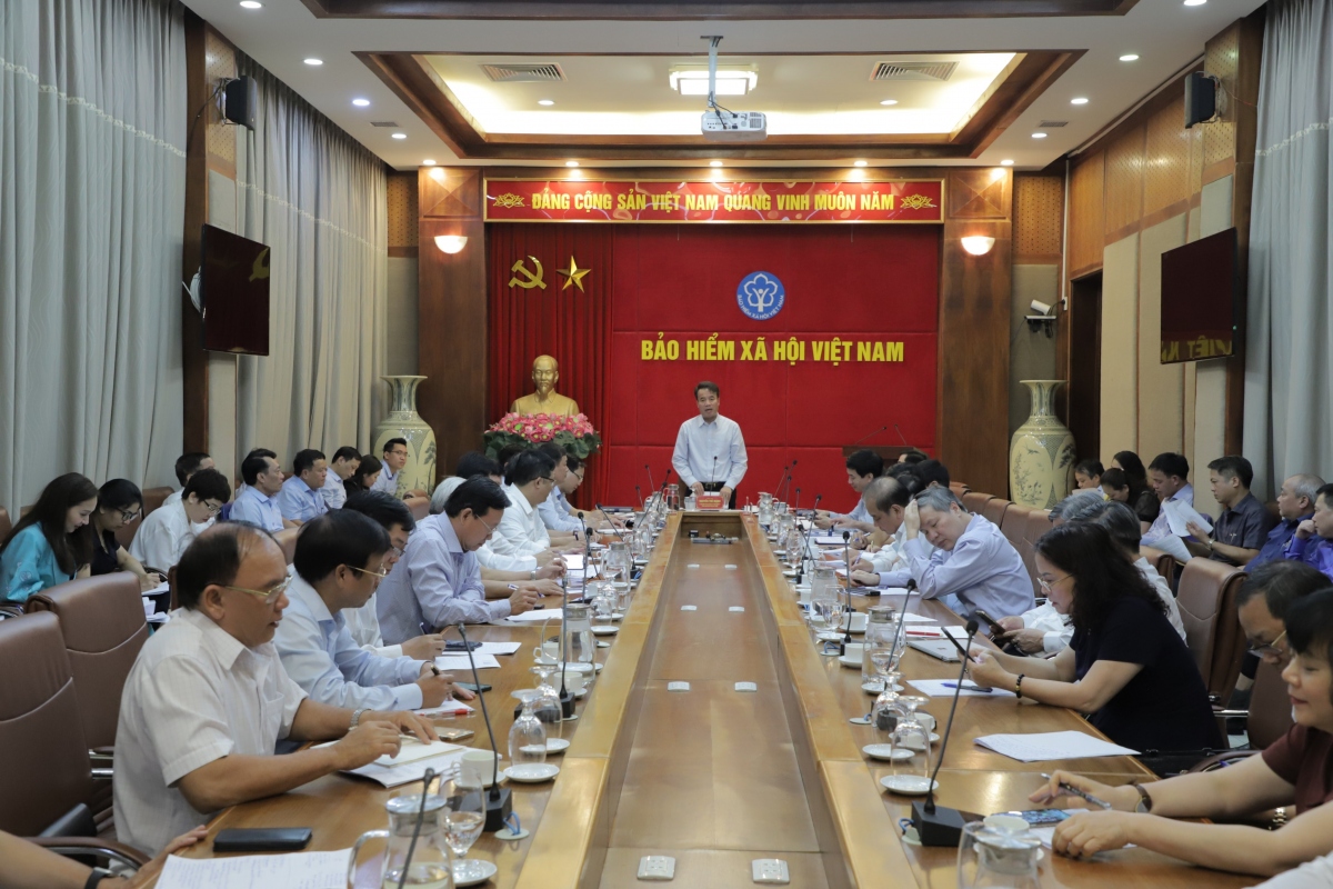 BHXH Việt Nam dồn lực đảm bảo cung ứng đầy đủ thuốc và vật tư y tế