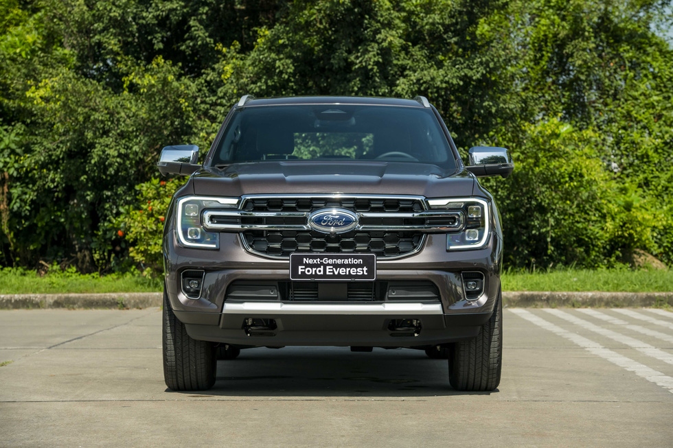 Ford Everest thế hệ mới thay đổi những gì?