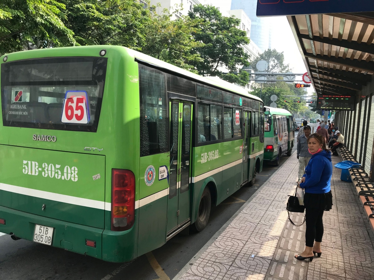 Xăng tăng giá, cơ hội phát triển vận tải công cộng ở Hà Nội?