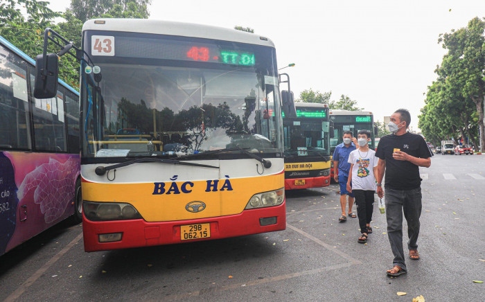 Xe buýt Bắc Hà xin bỏ 5 tuyến, Hà Nội cho phép chấm dứt hợp đồng 