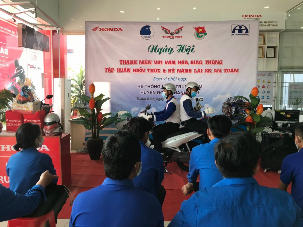 Honda Việt Nam tuyên dương các HEAD xuất sắc nhất về đào tạo lái xe an toàn