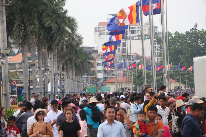 Campuchia dỡ bỏ quy định cách ly đối với khách nhập cảnh chưa tiêm ngừa Covid-19